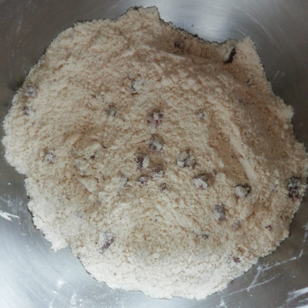 Breadcrumb consistency of scones after mixing